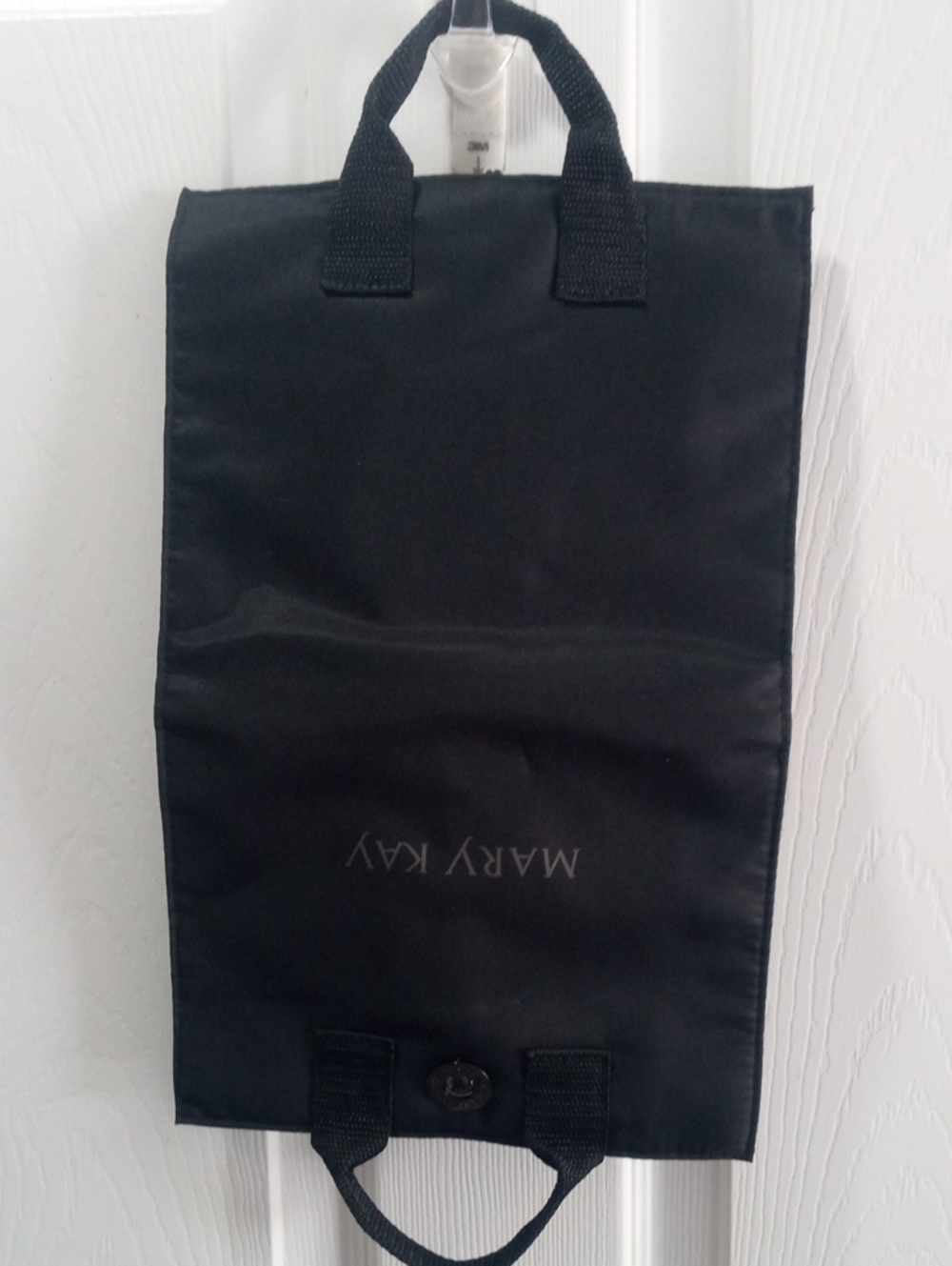 MARY KAY MAKE UP BAG - Picture 8 of 9